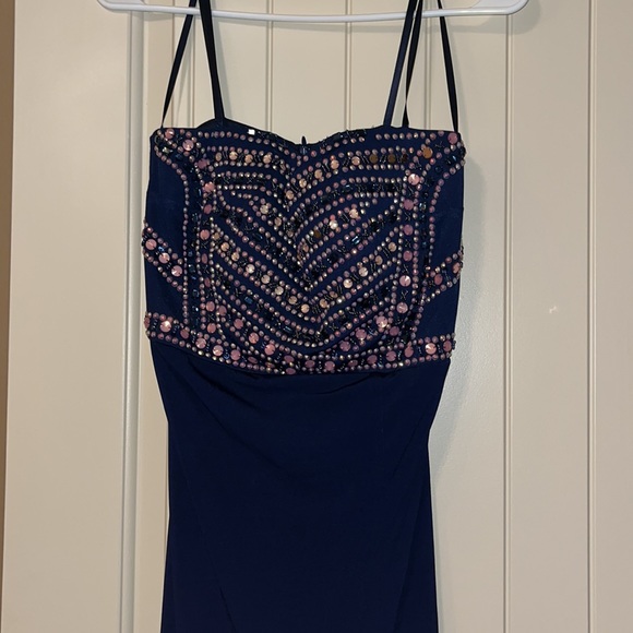 Crystal DollNavy blue dress with beaded detail size 5 - Picture 3 of 4